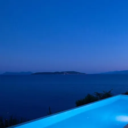 빌라 Arkoudaki Luxurious Escape With Infinity Pool & Sea Access