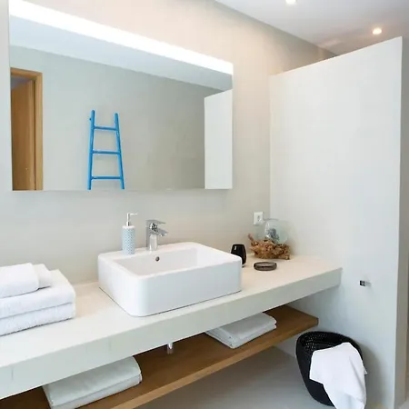 빌라 Arkoudaki Luxurious Escape With Infinity Pool & Sea Access