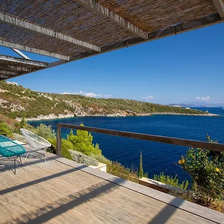 빌라 Arkoudaki Luxurious Escape With Infinity Pool & Sea Access Evgiros