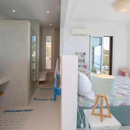 Arkoudaki Luxurious Escape With Infinity Pool & Sea Access 빌라 *