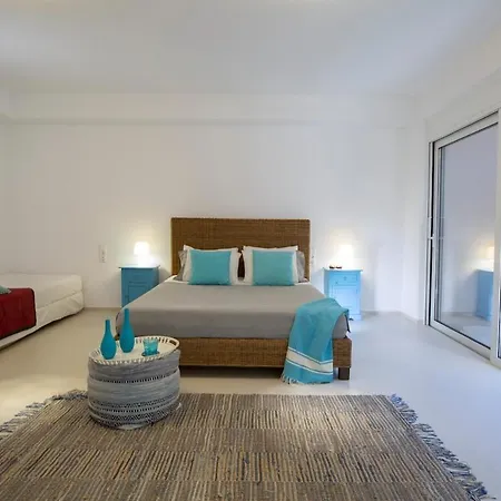 Arkoudaki Luxurious Escape With Infinity Pool & Sea Access * Evgiros