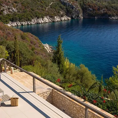 Arkoudaki Luxurious Escape With Infinity Pool & Sea Access 빌라