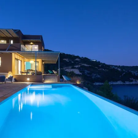 Луксозна вила Arkoudaki Luxurious Escape With Infinity Pool & Sea Access *