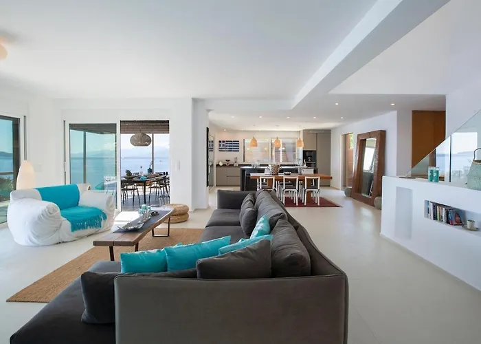 Villa Seafront Arkoudaki