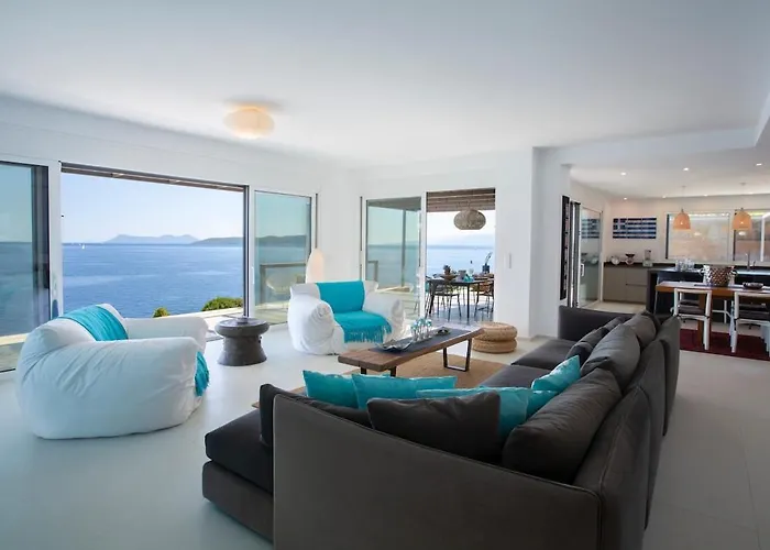 Villa Seafront Arkoudaki