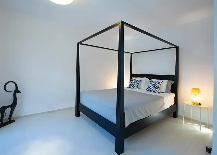 Seafront Arkoudaki *