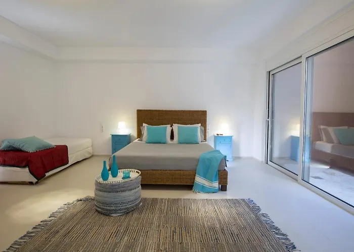 Seafront Arkoudaki * Evgiros