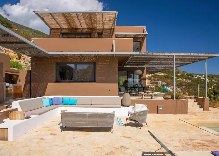 Seafront Arkoudaki *