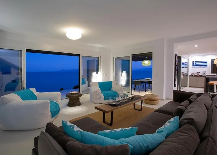 Seafront Arkoudaki * Evgiros