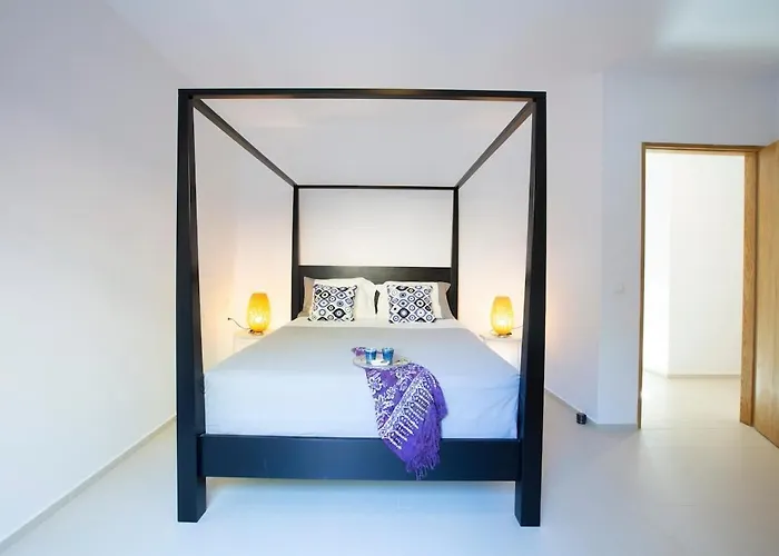 Seafront Arkoudaki Villa Evgiros