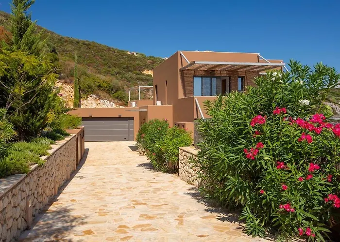 Seafront Arkoudaki *